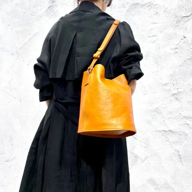 'Vintage' pumpkin bucket bag